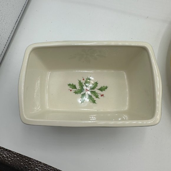 Lenox Holiday Pastry Serving Plate Mini Loaf Pan Holly Berries Christmas - Picture 7 of 10
